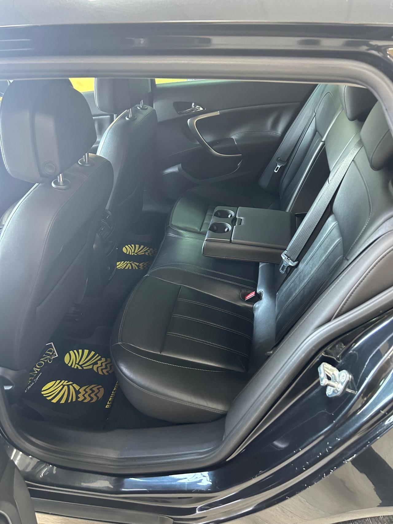OPEL INSIGNIA 2.0Cdti 160 cv “X COMMERCIANTI”-2010