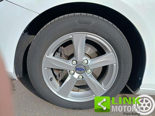 VOLVO V40 D2 1.6 Kinetic NEOPATENTATI