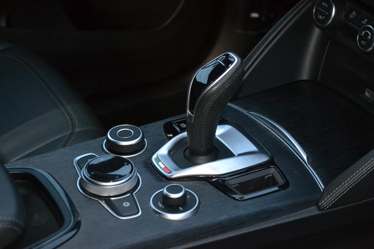 Alfa Romeo Stelvio 2.2 160CV AT8 SPRINT **FULL LED+NAVI+RCAM+PRIVACY*