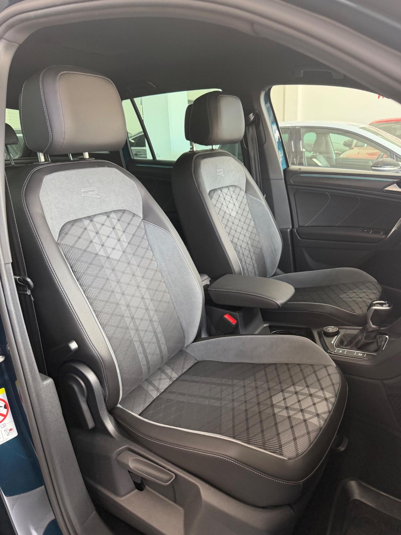 VW Tiguan 2.0 TDI 150 DSG 4MOTION R-Line finanziabile