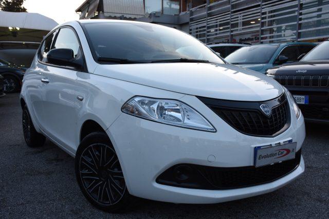LANCIA Ypsilon 1.0 FireFly 5 p. S&S Hybrid ORO **5 POSTI**
