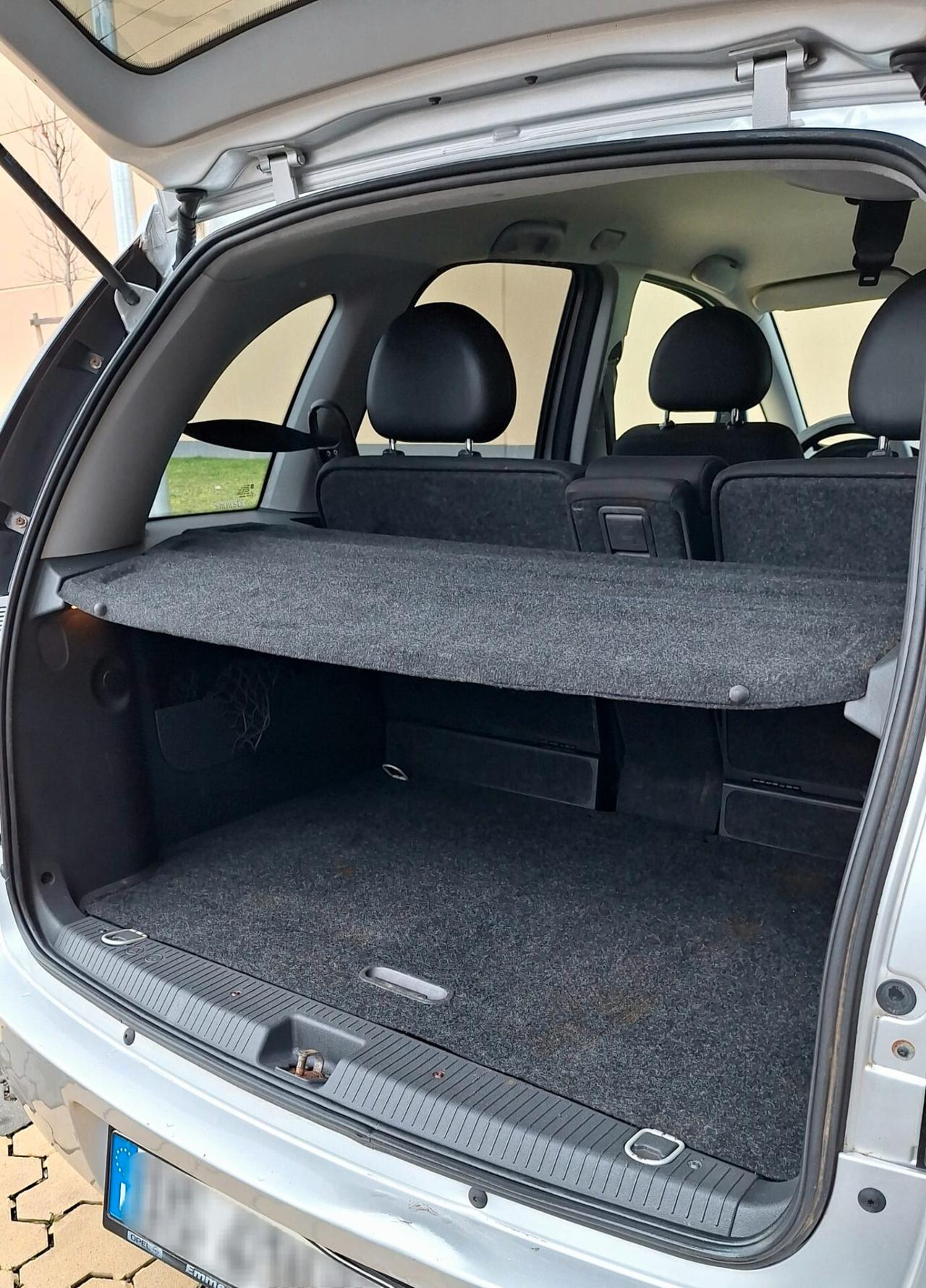 Opel Meriva 1.3 Diesel - 5 Porte OK NEOPATENTATI