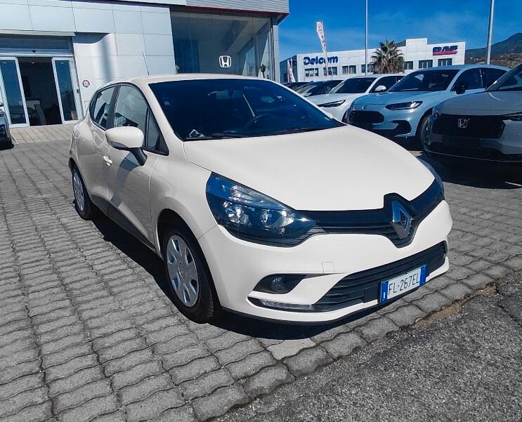 Renault Clio 1.2 75CV 5 porte Zen