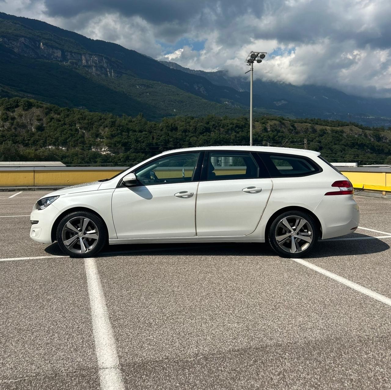 Peugeot 308 BlueHDi 120 S&S GT Line Neopatent.