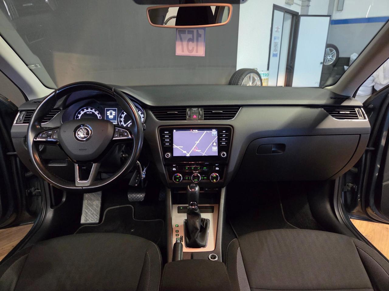 Skoda Octavia Wagon 1.6 tdi Executive 115cv dsg