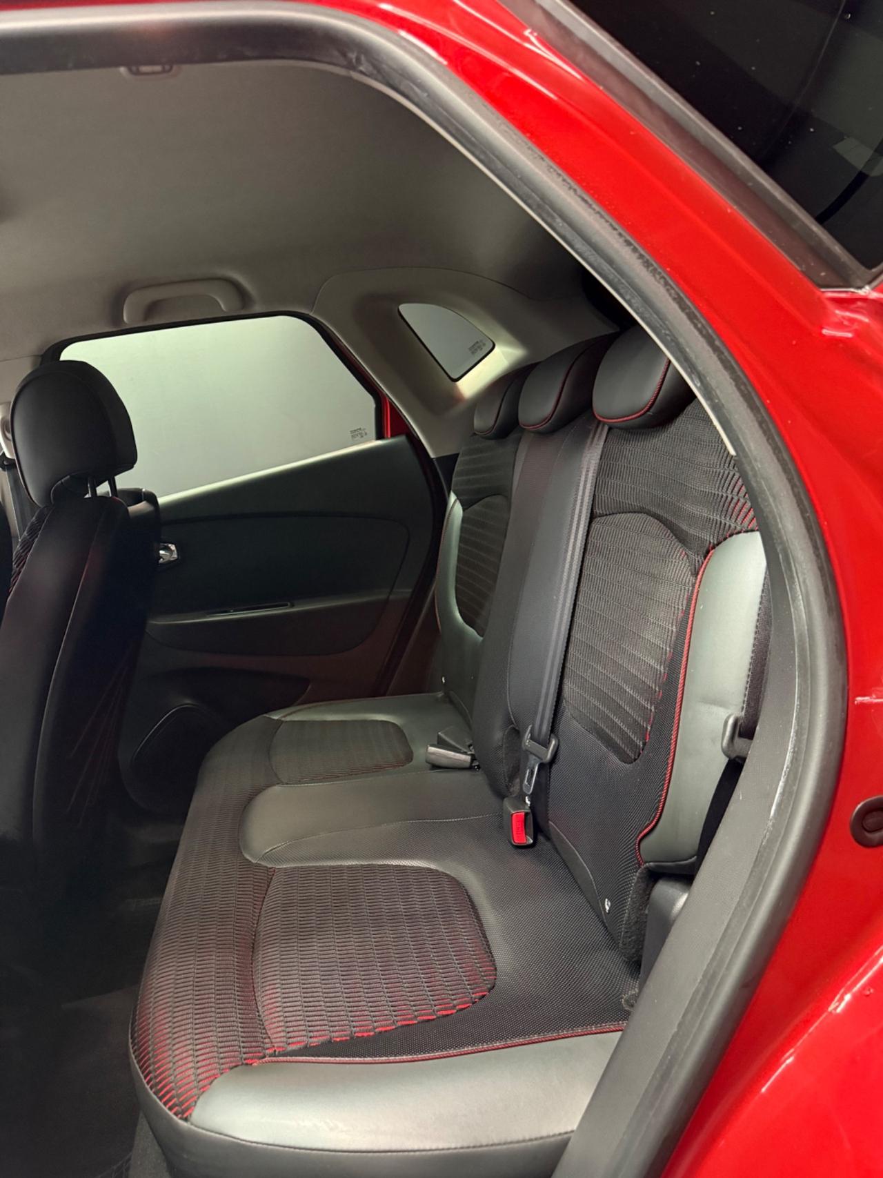 Renault Captur dCi 90 CV EDC Project Runway 2015