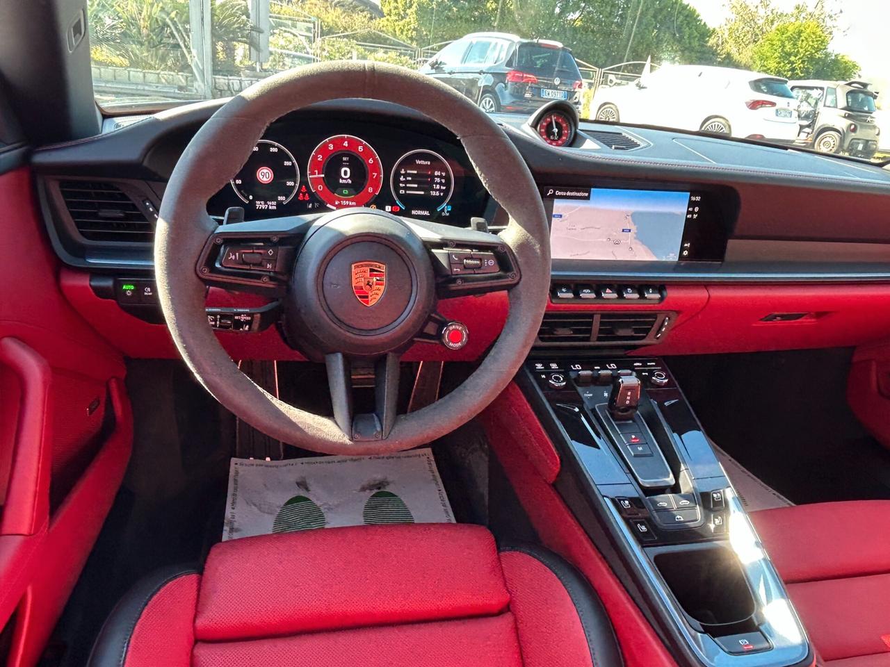 Porsche 992.2 911 Cabrio 3.6 Carrera 4 GTS auto 541 CV