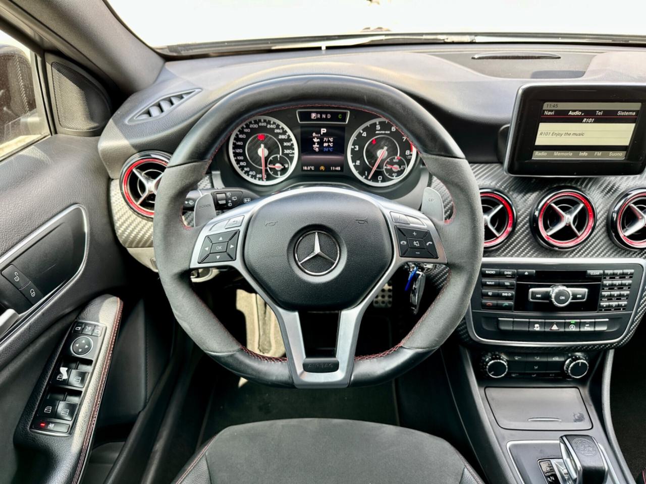 MERCEDES BENZ - A 45 AMG 4MATIC 360CV - 2015