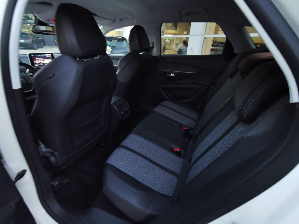 Peugeot 3008 1.6 BlueHDi Allure EAT