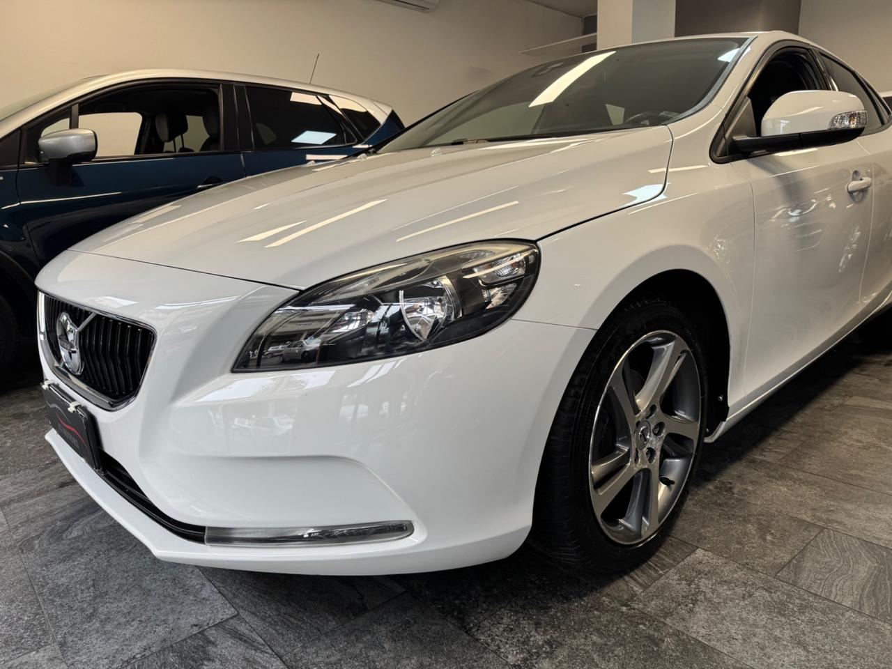 Volvo V40 2.0 120 CV D2 FINANZIABILE