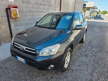 Toyota RAV 4 RAV4 2.2 D-4D 136 CV Luxury