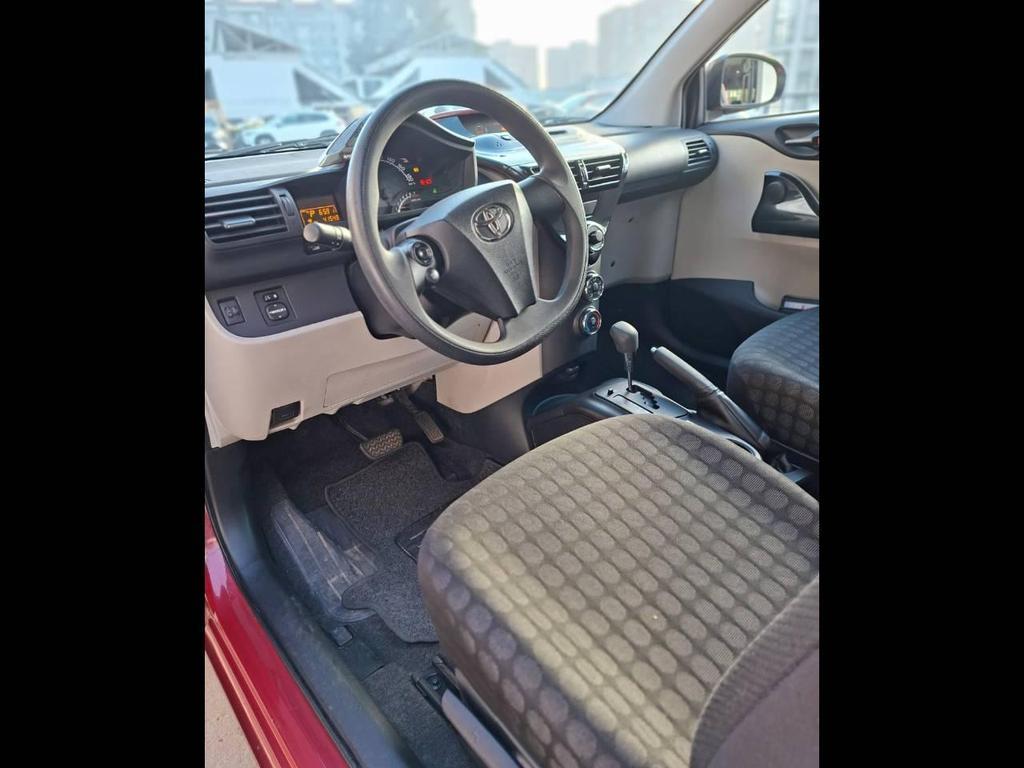 Toyota iQ 1.0 Trend CVT