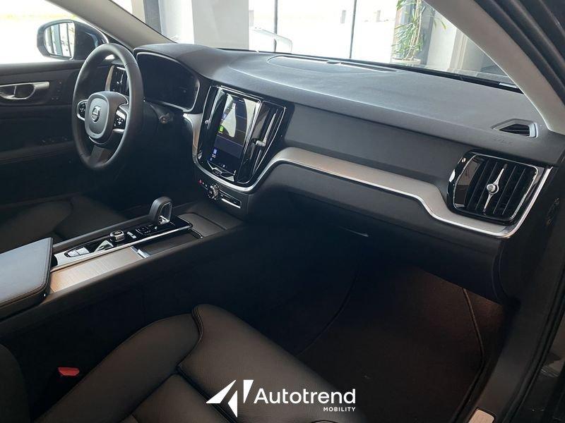 Volvo V60 B4 197+14 CV Mild-Hybrid (D) Automatico Plus Dark