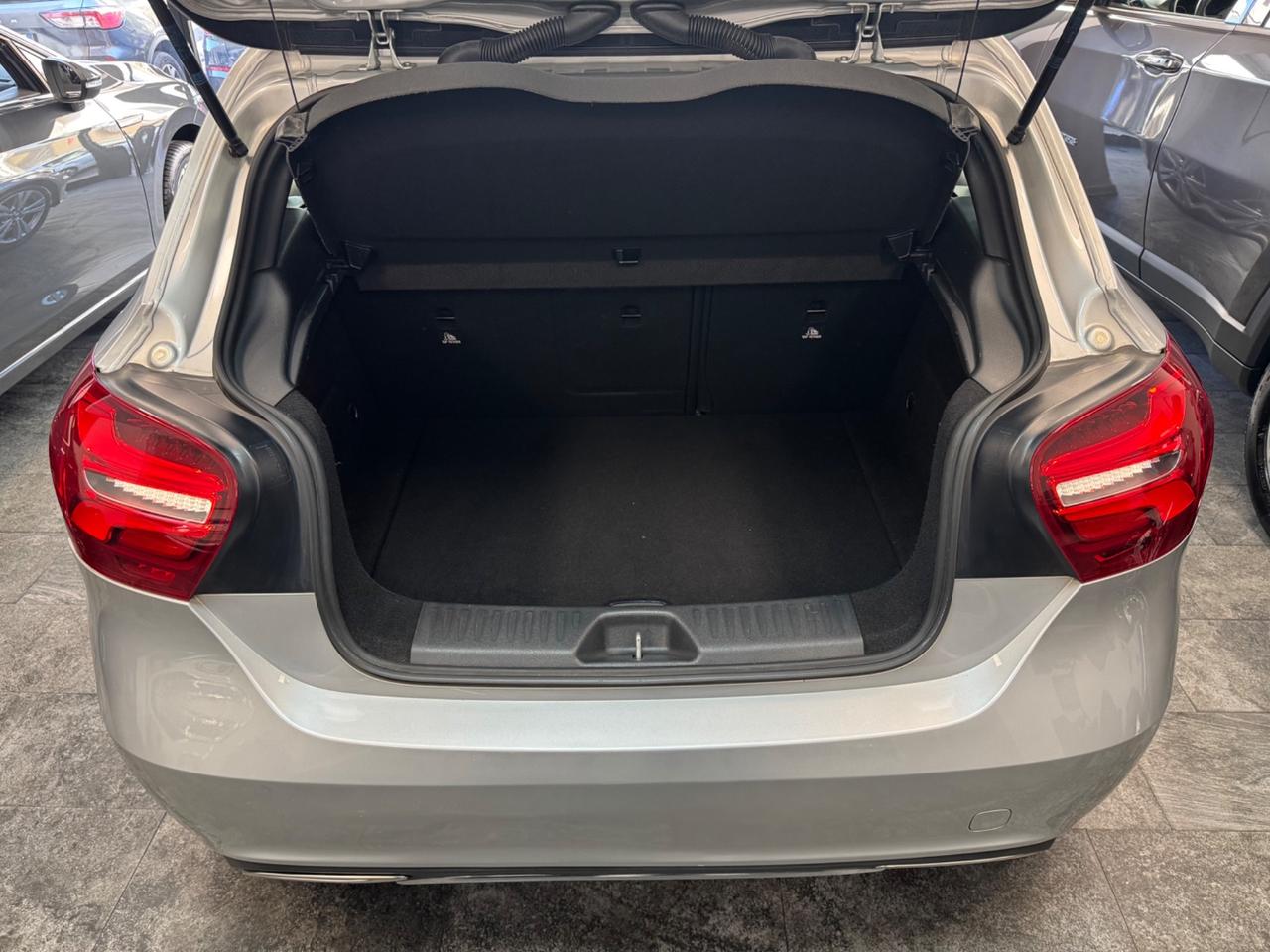 Mercedes-benz A 180 d 110 Cv Sport FINANZIABILE