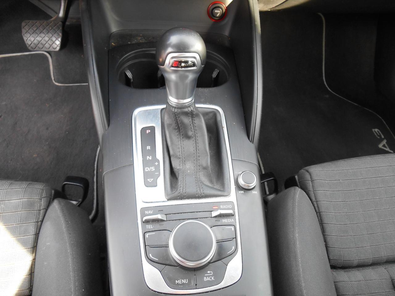 Audi A3 Sedan 1.6 TDI clean diesel S tronic Ambition