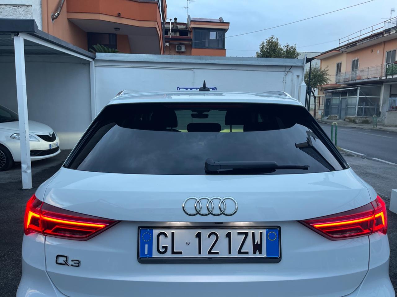 Audi Q3 35 TDI S tronic Business Advanced KM CERTIFICATI!