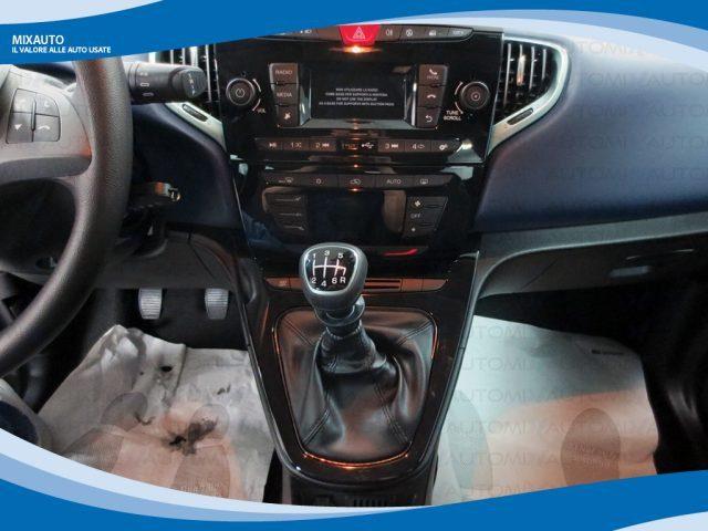 LANCIA Ypsilon Hybrid 1.0 FireFly 70cv 5 Porte Gold EU6 KM Ø