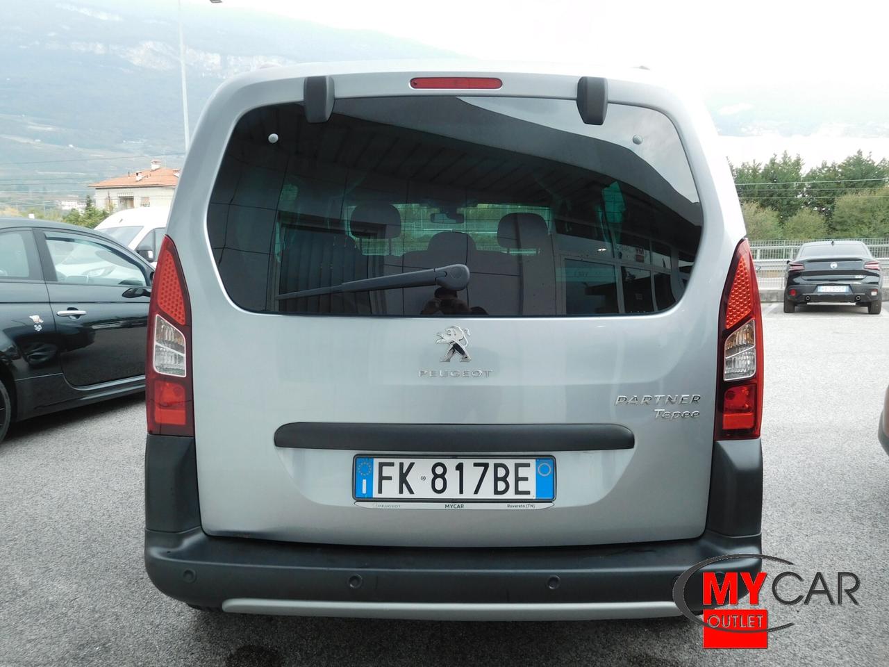 Peugeot Partner Tepee BlueHDi 120 S&S Outdoor