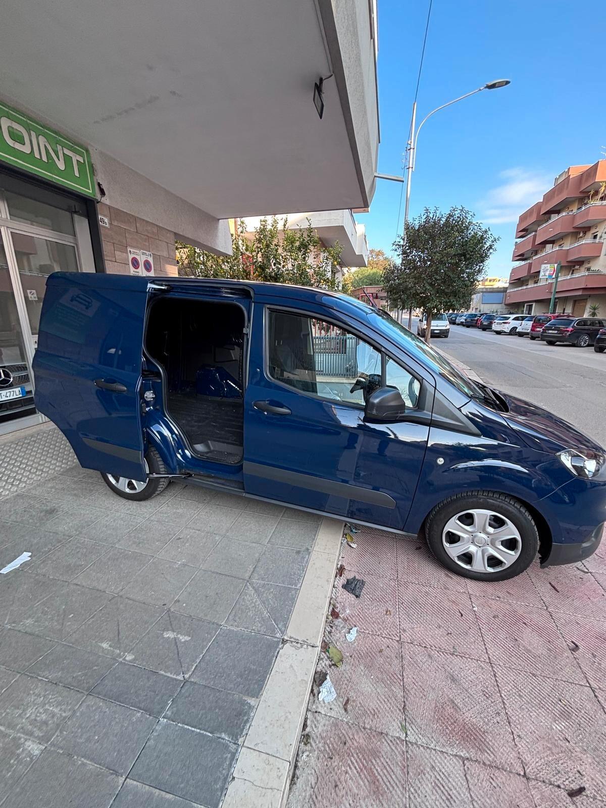 Ford transit courier