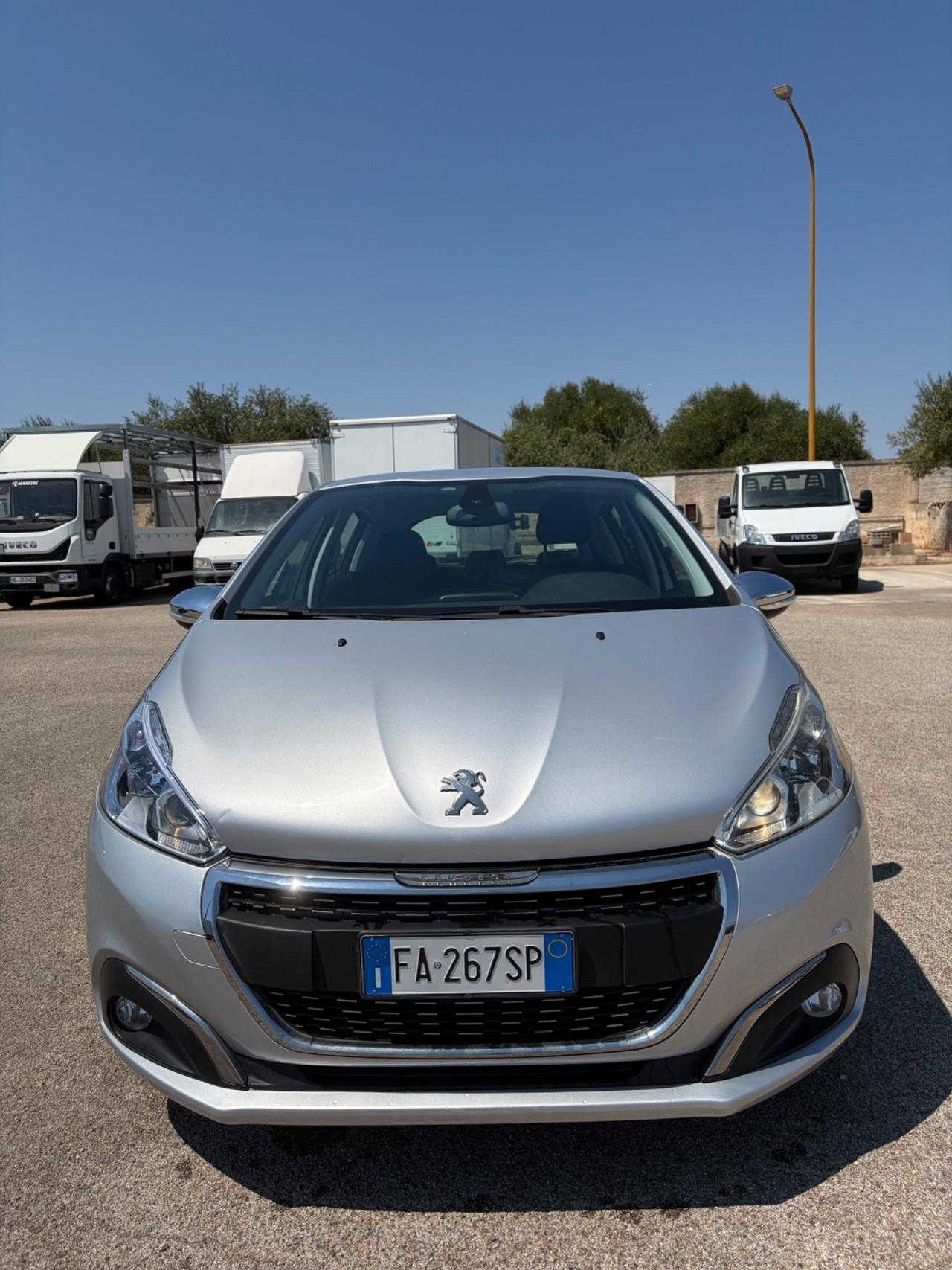 Peugeot 208 BlueHDi 75 5 porte Allure