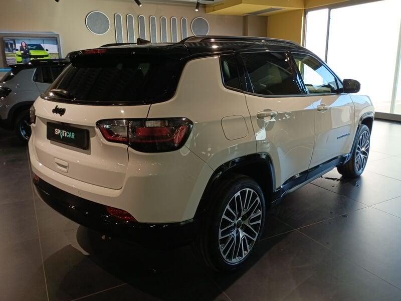 Jeep Compass e-Hybrid 1.5 Turbo MHEV T4 96kW Summit DDCT