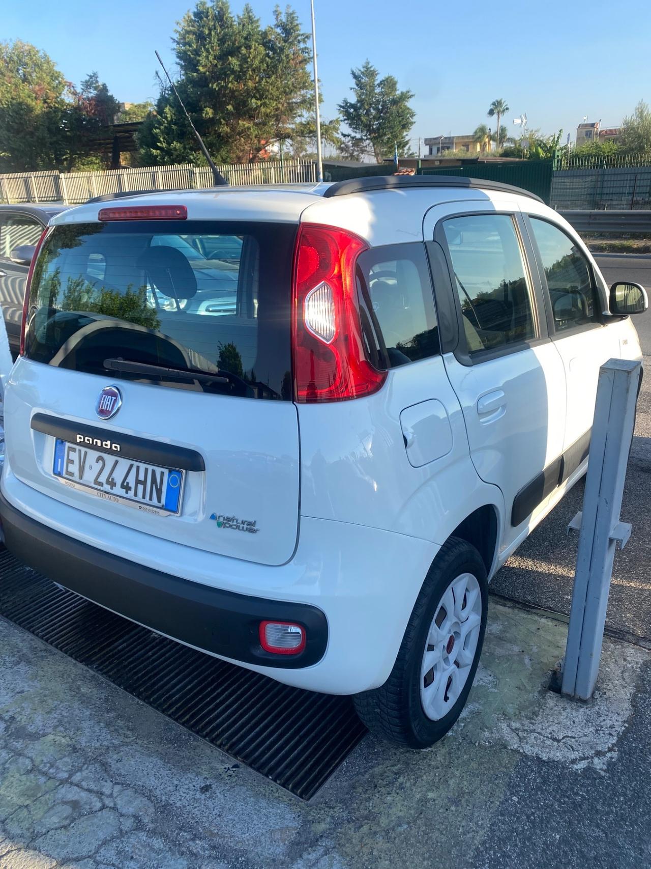 Fiat Panda 0.9 TwinAir Turbo Natural Power Lounge