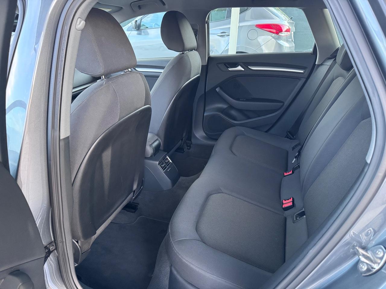 Audi A3 SPB 35 TDI S tronic Business