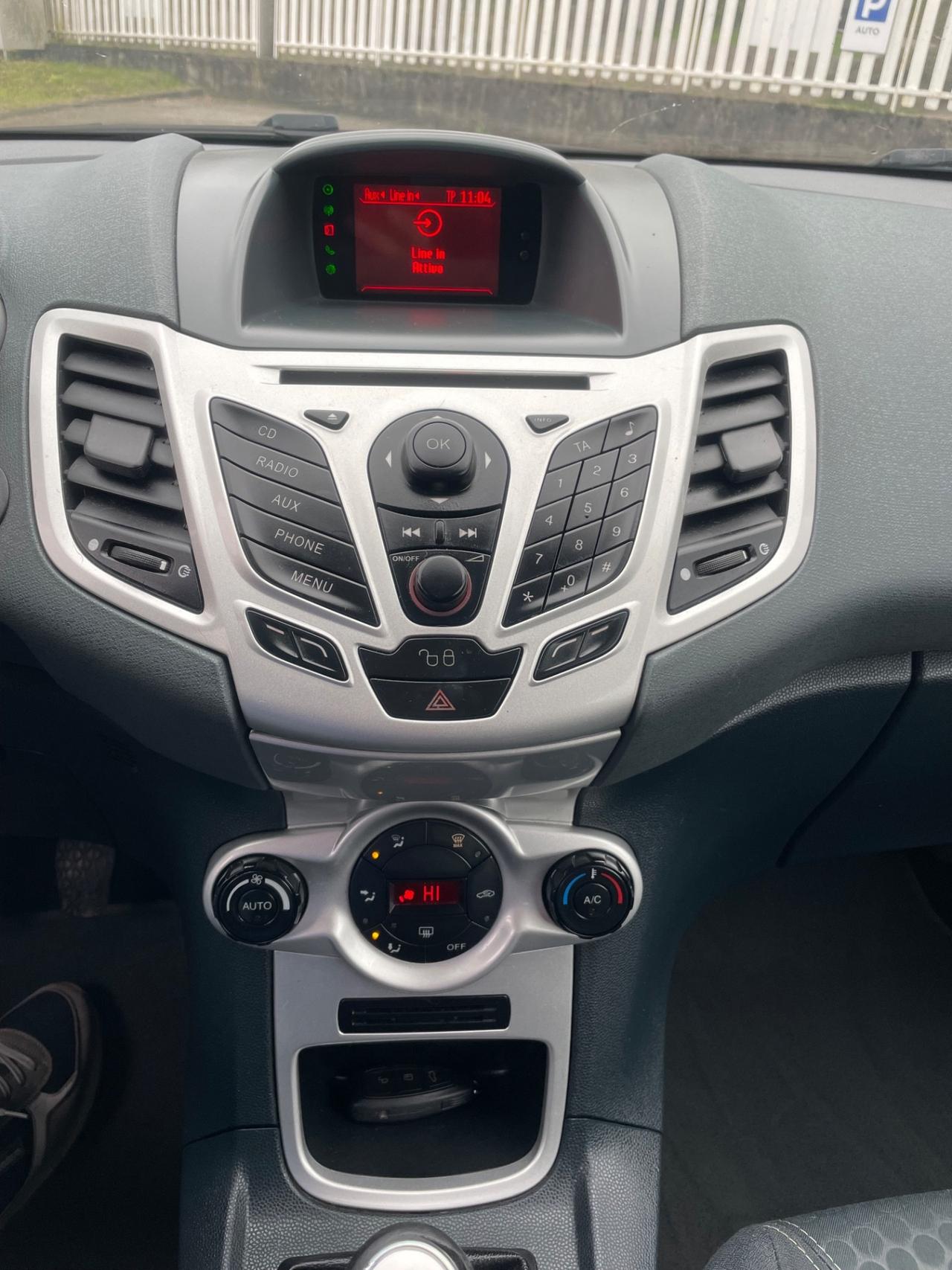 Ford Fiesta 1.4 TDCi 68CV 3 porte Titanium