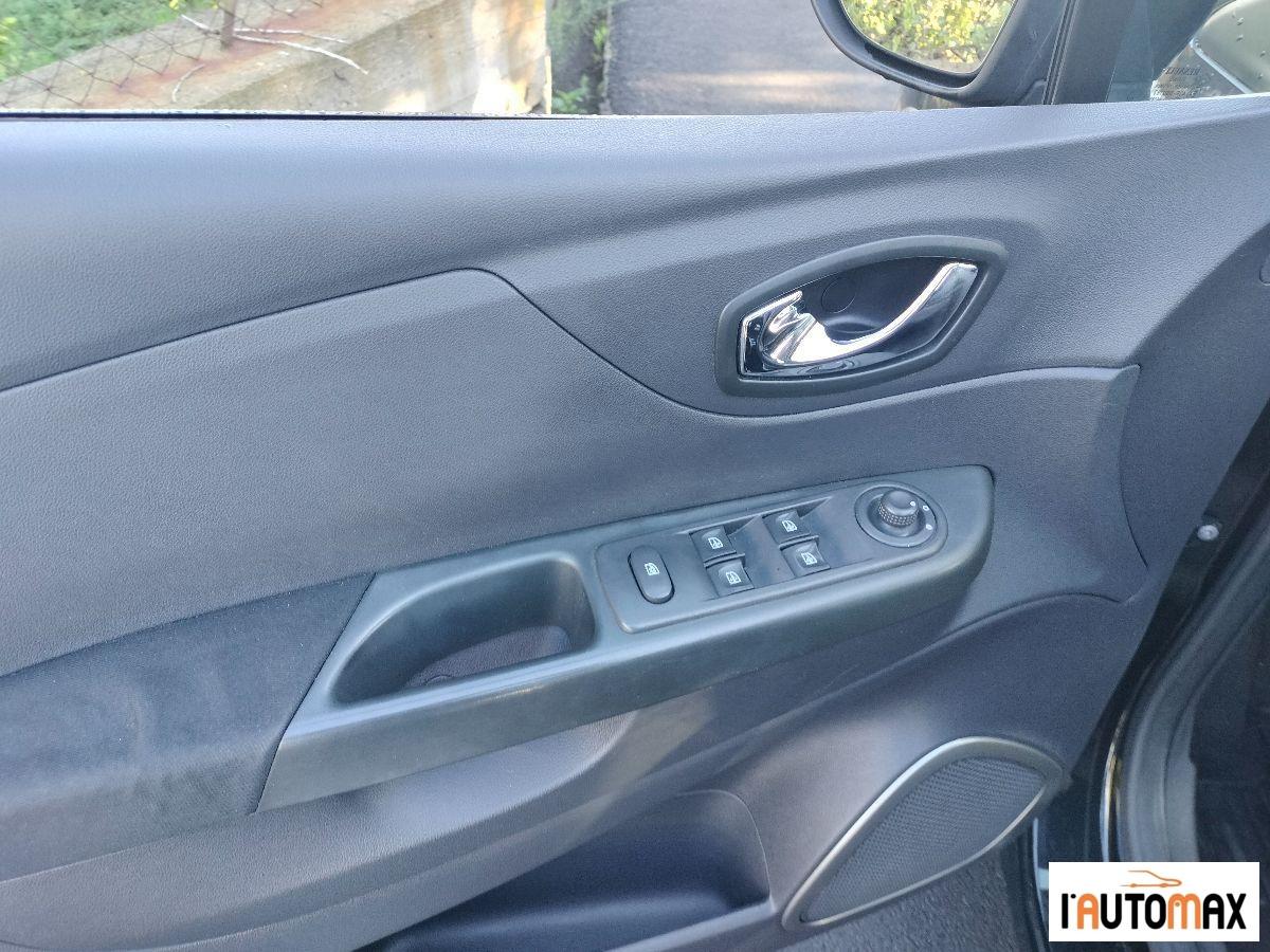 RENAULT - Captur 1.5 dci Intens (energy R-Link) 90cv