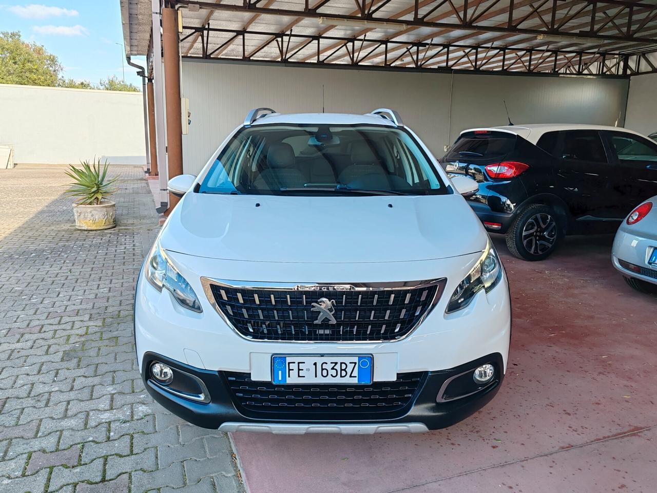 Peugeot 2008 1.6 HDI Allure - NAVI