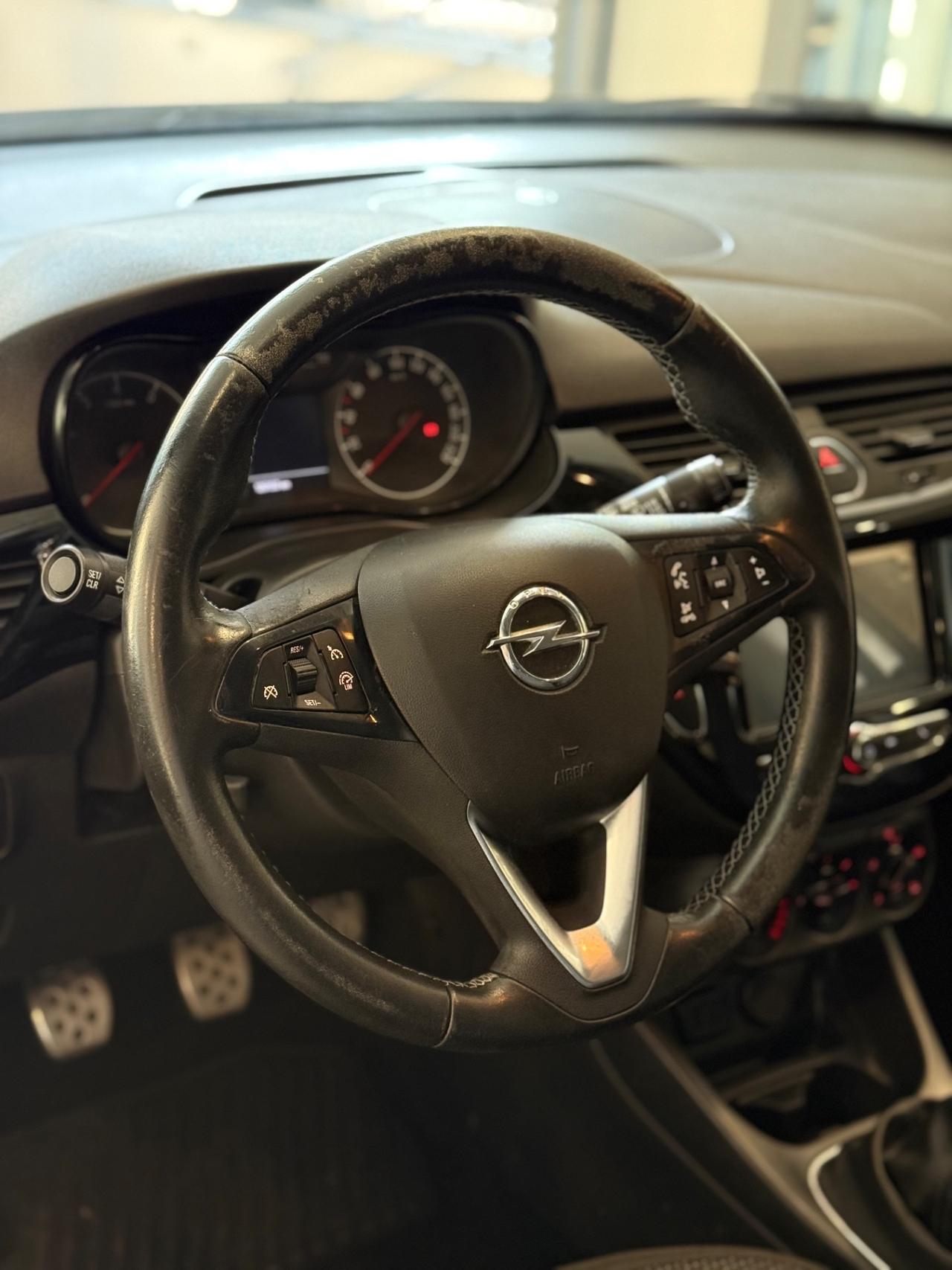 Opel Corsa 1.2 5 porte b-Color