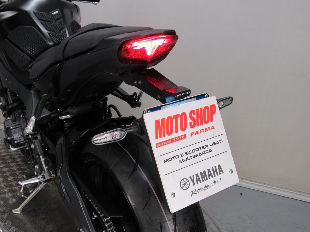 Yamaha MT-10 ABS TECH BLACK
