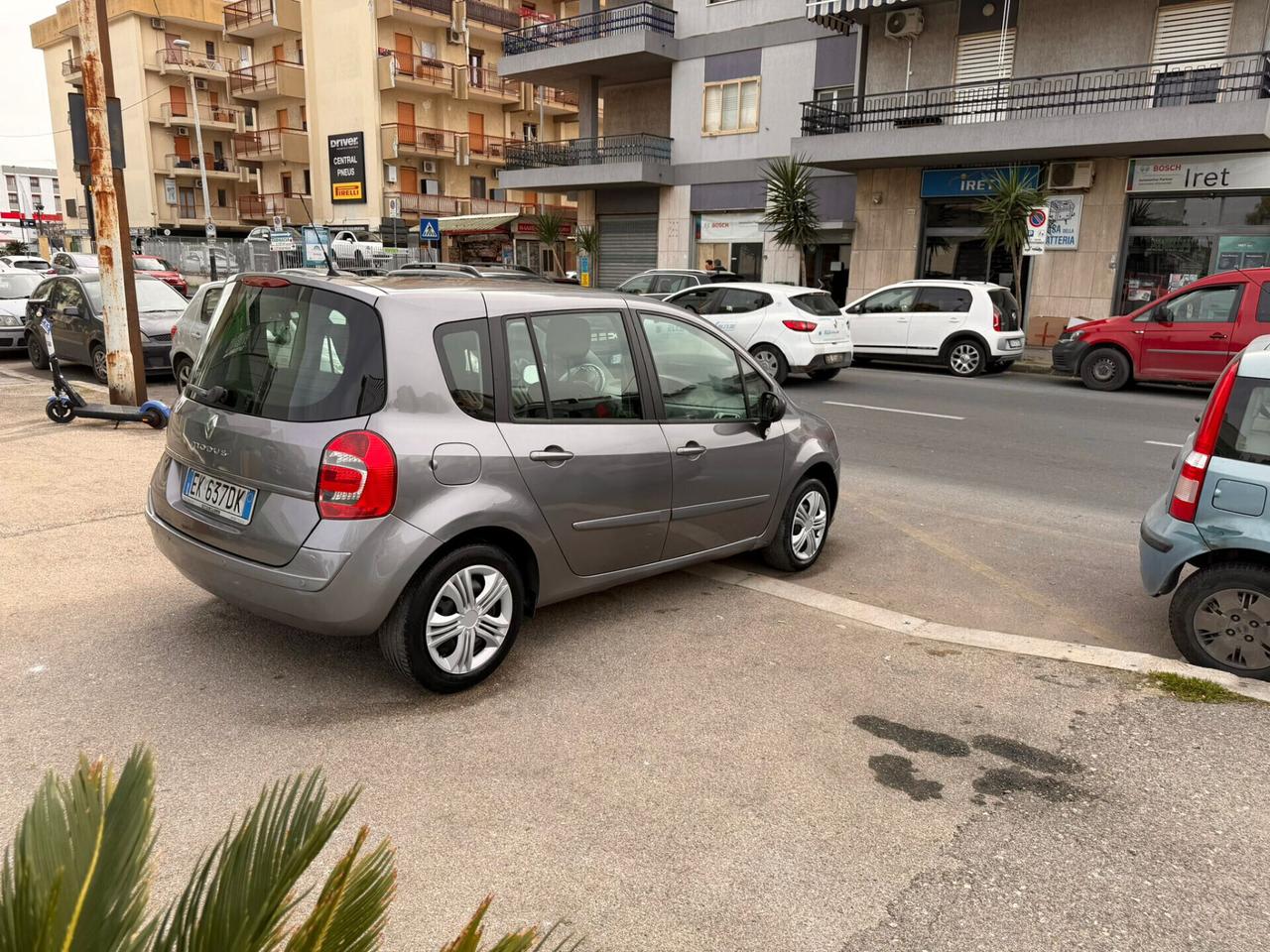 Renault Modus Grand 1.5 DIESEL - Anno 2011 - NEOPATENTATO