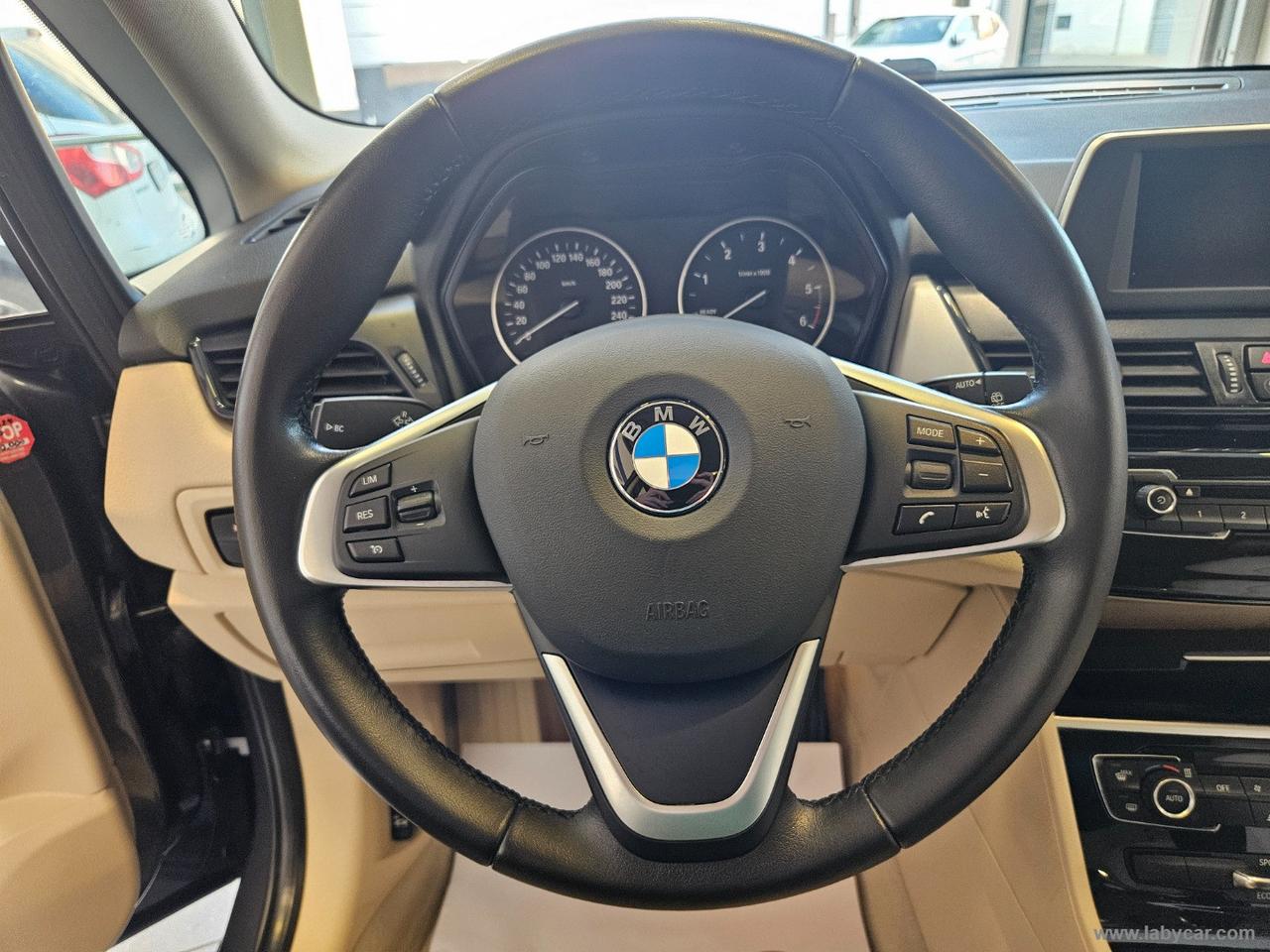 BMW 218d Active Tourer Advantage