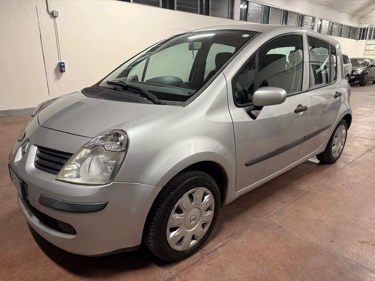 Renault Modus 1.2 16V TCE Grazia