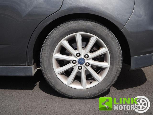 FORD C-Max 1.5 TDCi 120CV Titanium *UNIPRO*