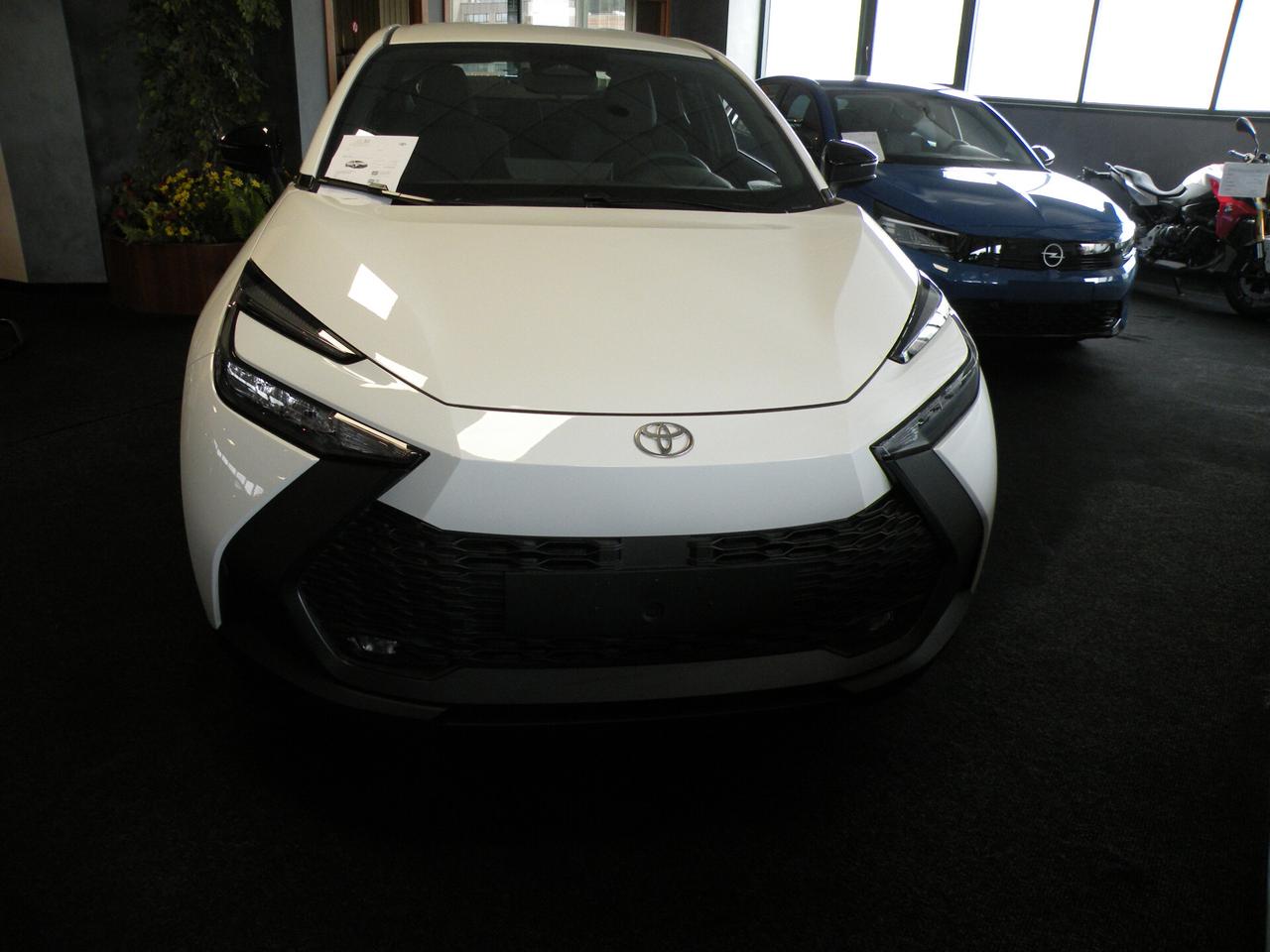 Toyota C-HR 1.8 Hybrid E-CVT Active