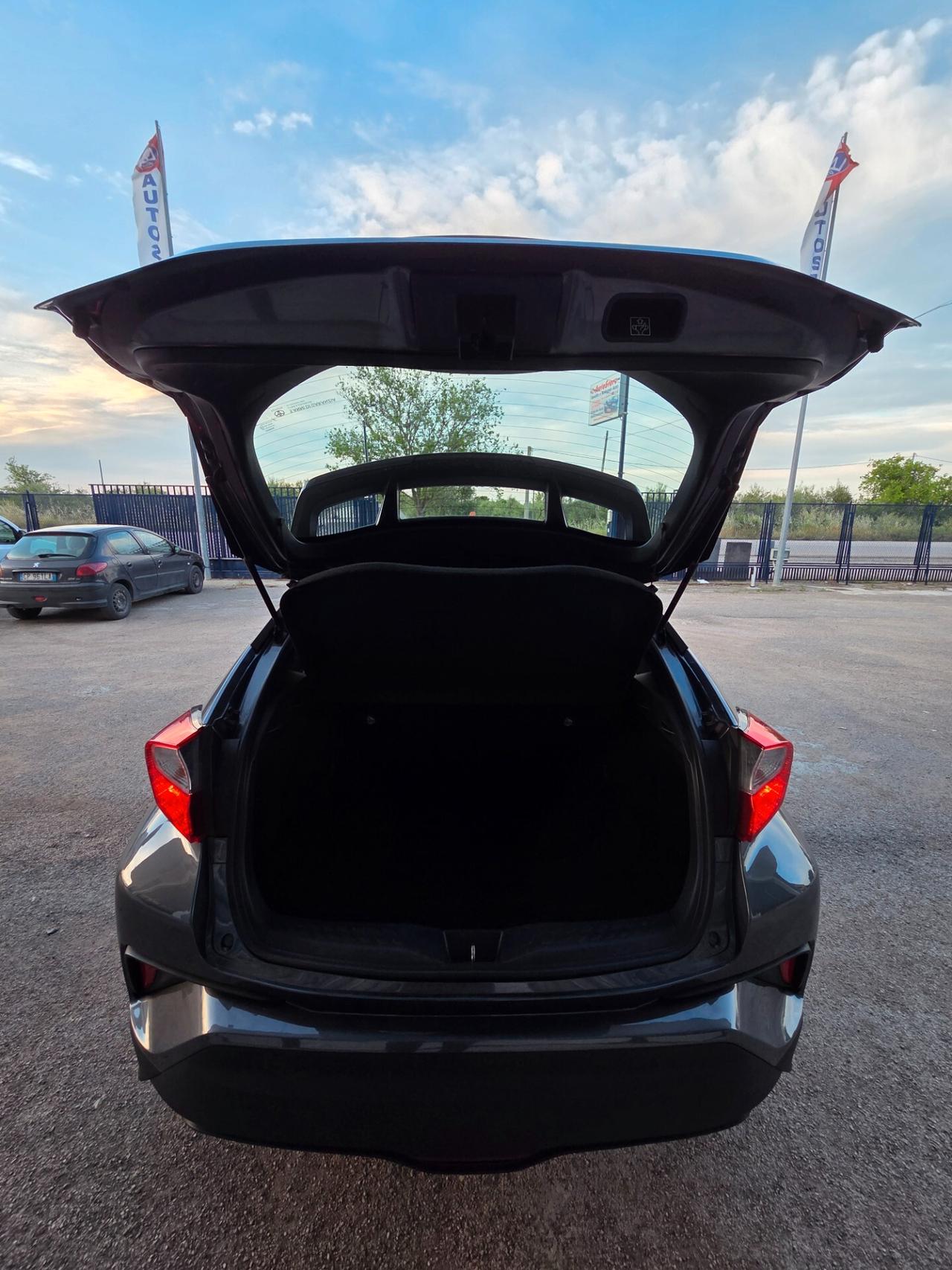 Toyota C-HR 1.8 Hybrid E-CVT Active