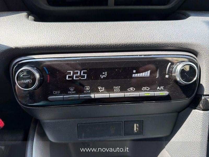 Toyota Yaris Hybrid Trend MY22