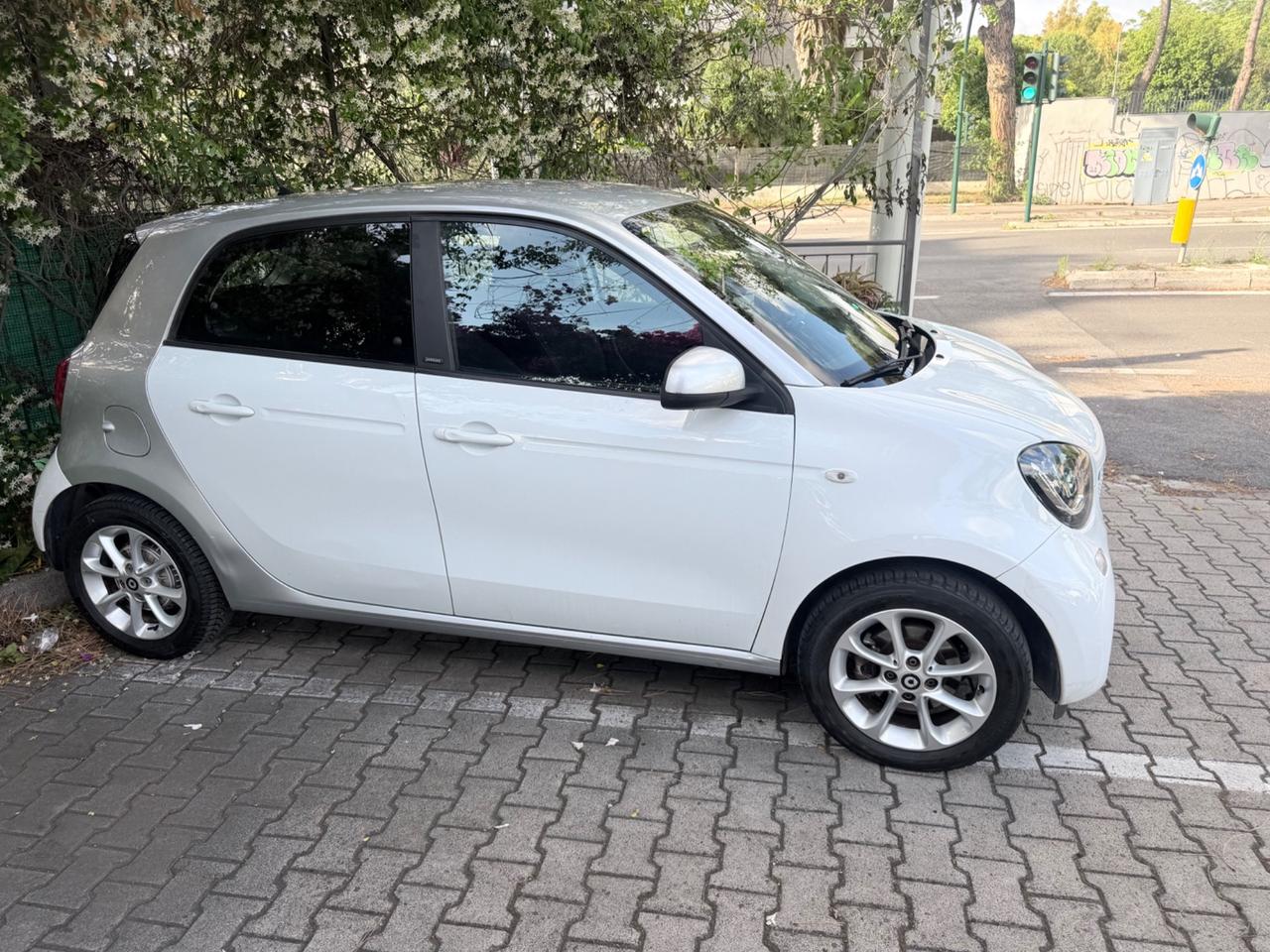 Smart ForFour 70 1.0 Passion Cambio automatico Navi Camera