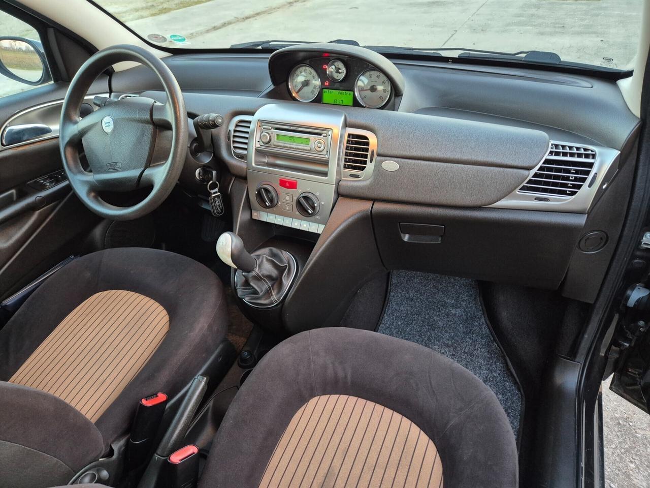 Lancia Ypsilon 1.3 MJT 75 CV