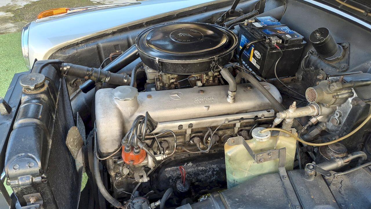 Mercedes-Benz 220 S Ponton Cabriolet W180 – 1957