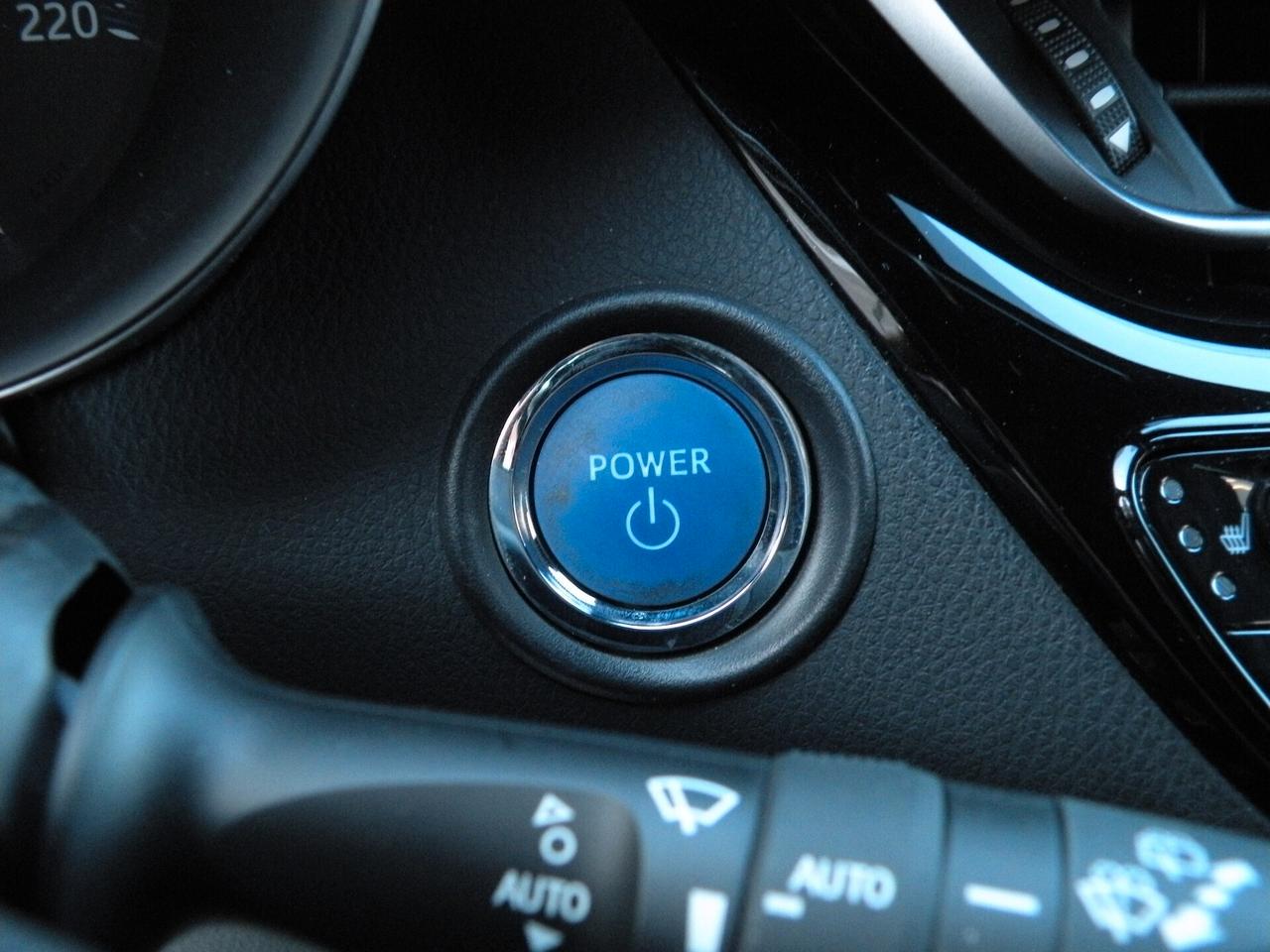 TOYOTA C-HR 1.8 Hybrid E-CVT Lounge 2019