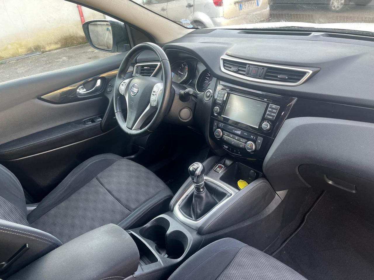 Nissan qashqai n-tec-1.6 dci-full -2015