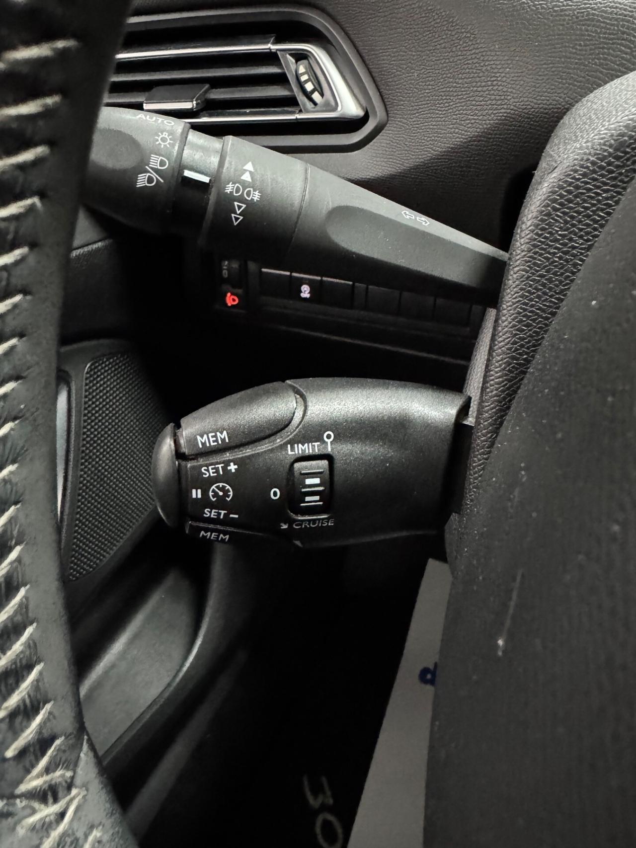 Peugeot 308 BlueHDi 130 S&S Active