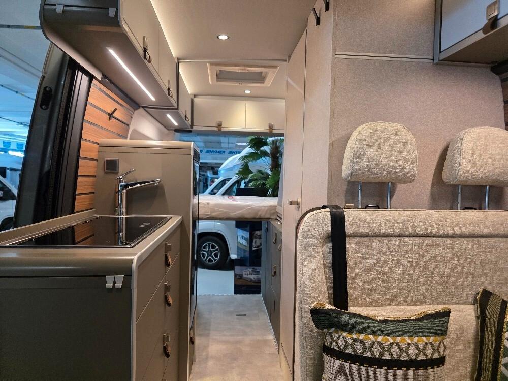 CAMPER VAN HYMER GRAND CANYON S