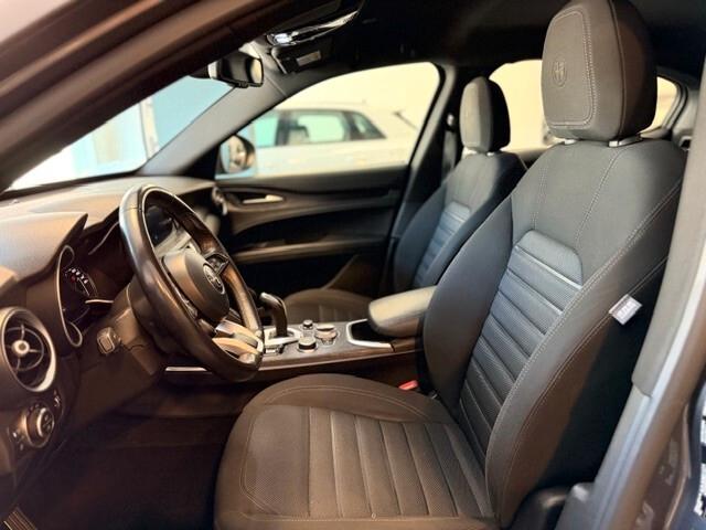 Alfa Romeo Stelvio 2.2 Turbodiesel 160 CV AT8 RWD Super Business