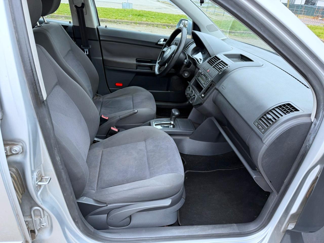 VOLKSWAGEN POLO 1.4 BENZINA AUTOMATICO
