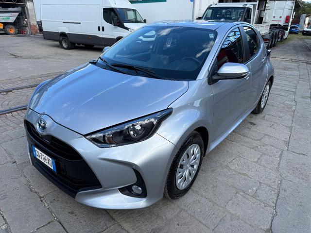 TOYOTA Yaris 1.5 Hybrid 5 porte Business