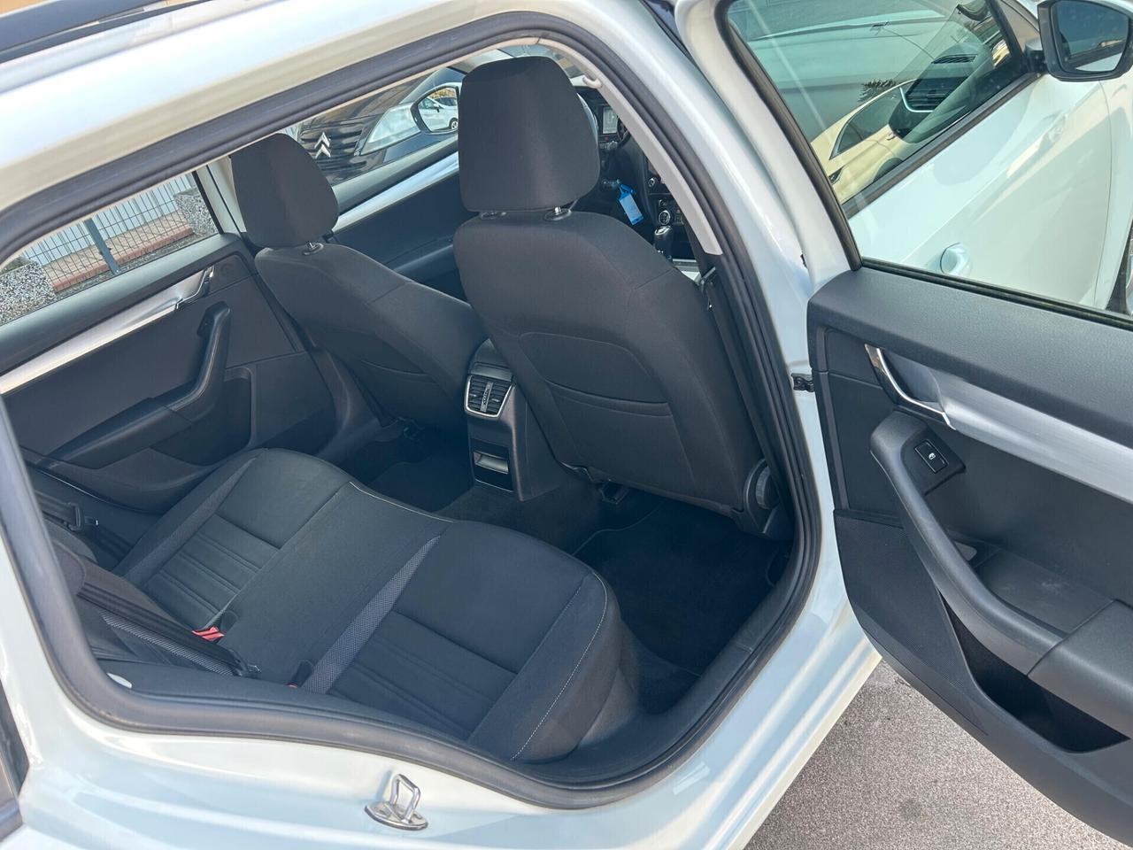 Skoda Octavia 1.6 TDI CR 115 CV DSG Wagon Executive TAGLIANDI SKODA